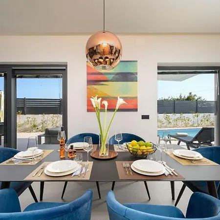 Villa Luxury Sicenta *