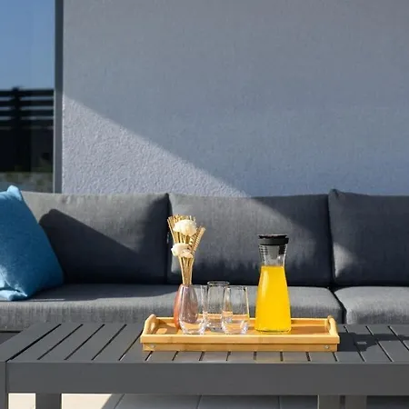 Luxury Sicenta Villa